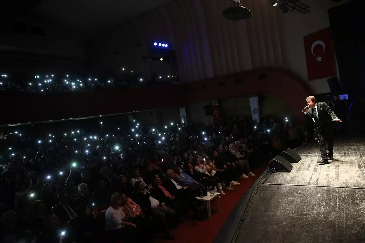 Ferdi Tayfur Anısına Konser