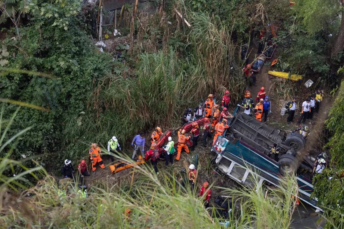 Guatemala\'da yolcu otobüsü faciası: 51 kişi hayatını kaybetti