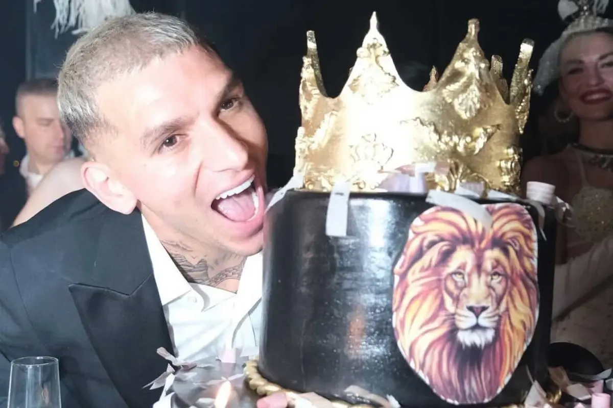 Herkes Torreira\'nın bu paylaşımını konuşuyor: Mertens ile fotoğrafı olay oldu