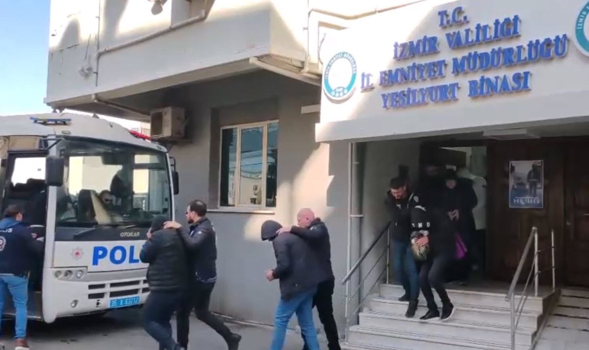 İzmir\'de Yasa Dışı Bahis Operasyonu: 30 Gözaltı, 22 Tutuklama