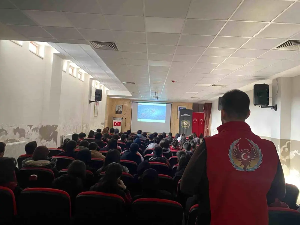 Gençler İçin Güvenli Gelecek Projesi