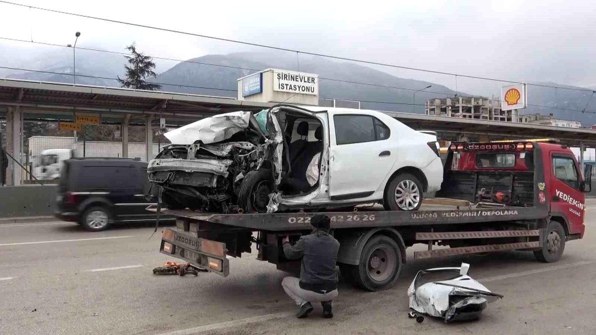Bursa\'da Trafik Kazası: Sürücü Hayatını Kaybetti