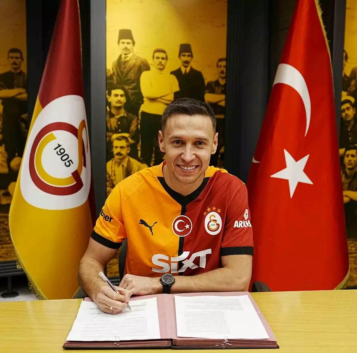 Galatasaray Frankowski\'yi Kiraladı