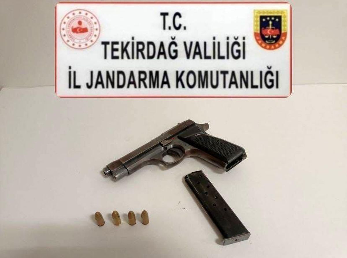 Tekirdağ\'da Silah ve Uyuşturucu Operasyonu