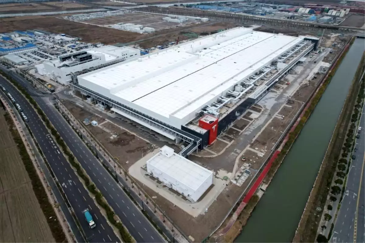 Tesla\'nın Yeni Fabrikası Üretime Geçti