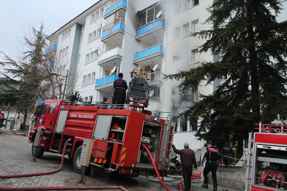 Tokat\'ta Yangın: 3 Kişi Hastaneye Kaldırıldı