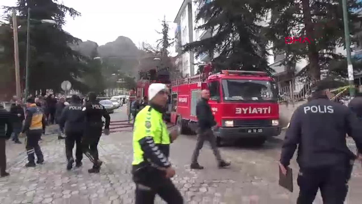 Tokat\'ta Apartman Yangını: 12 Kişi Dumandan Etkilendi