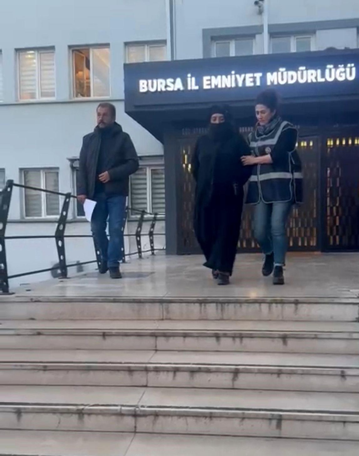 Uyuşturucu İle Aranan Kadın Bursa\'da Yakalandı