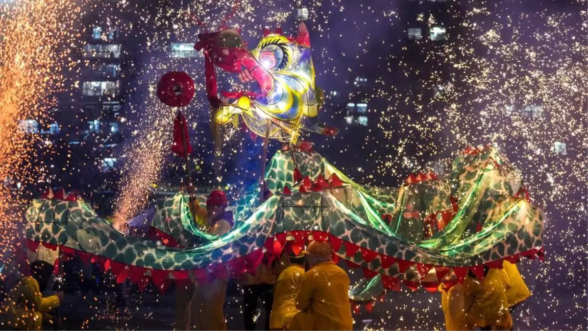 Guizhou\'da Fener Festivali Kutlandı
