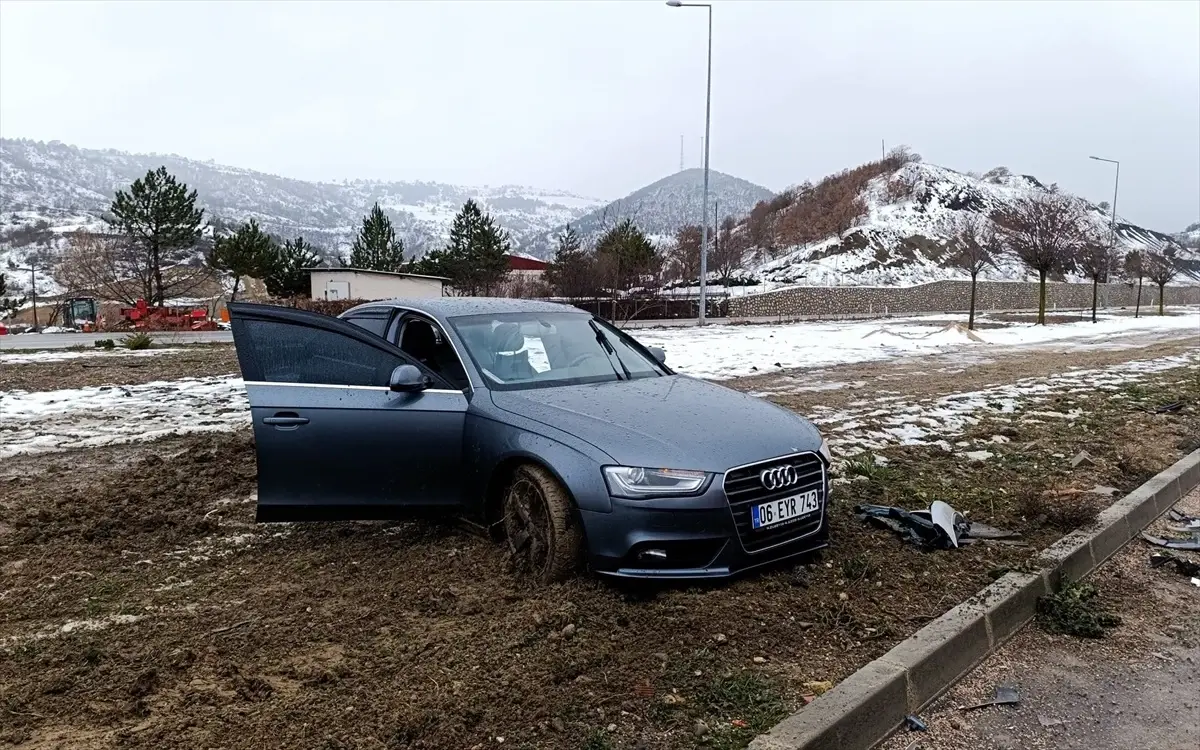 Amasya\'da Trafik Kazası: 4 Yaralı