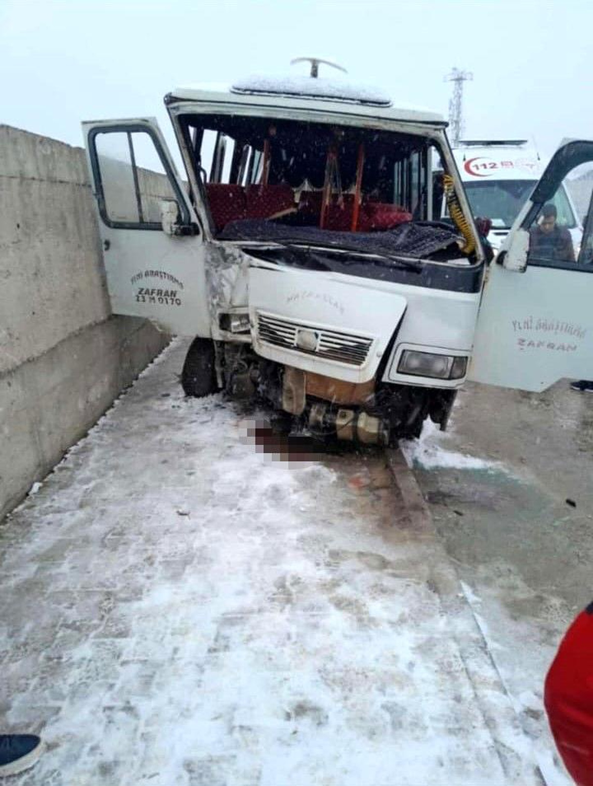 Elazığ\'da Minibüs Kazası: 9 Yaralı
