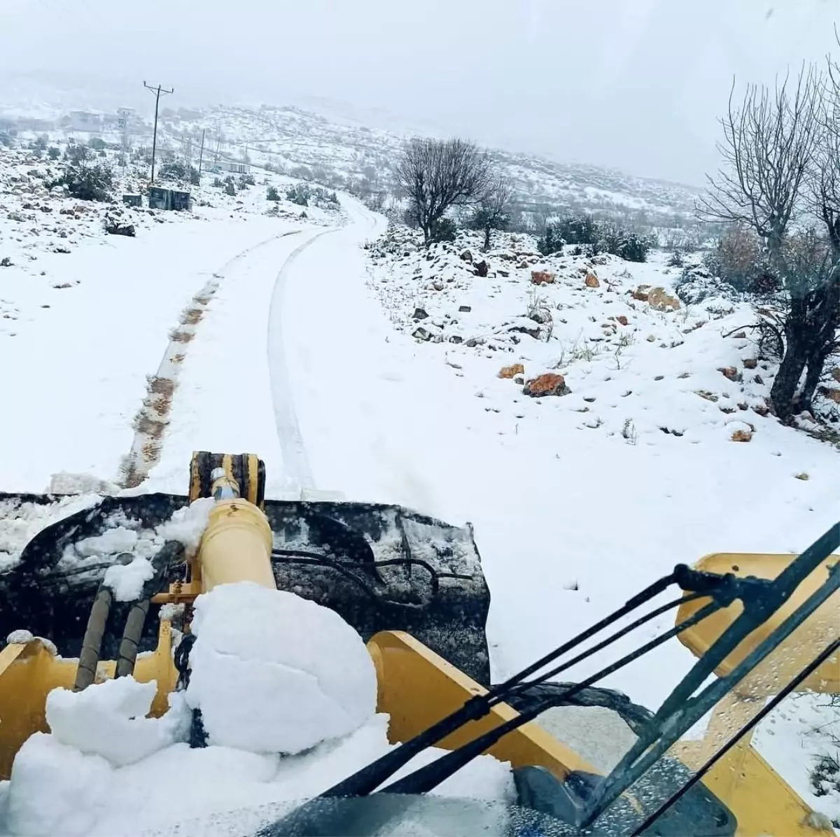 Gölbaşı\'nda Kar Temizleme Çalışmaları Devam Ediyor