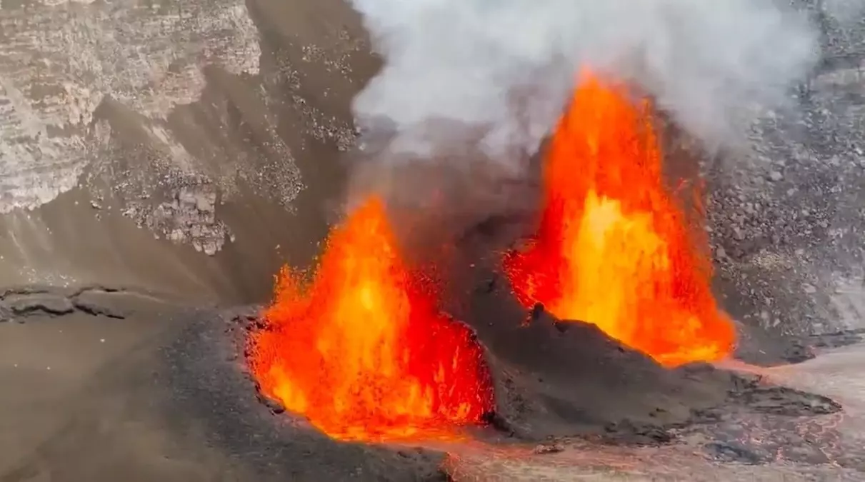 Kilauea Yanardağı Yeniden Lav Püskürttü