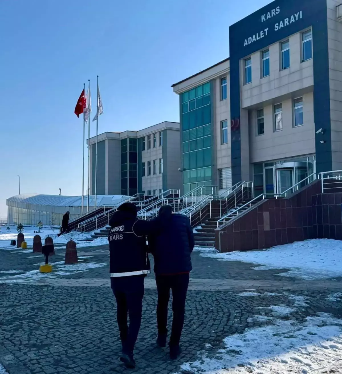 Kars\'ta Uyuşturucu Operasyonu