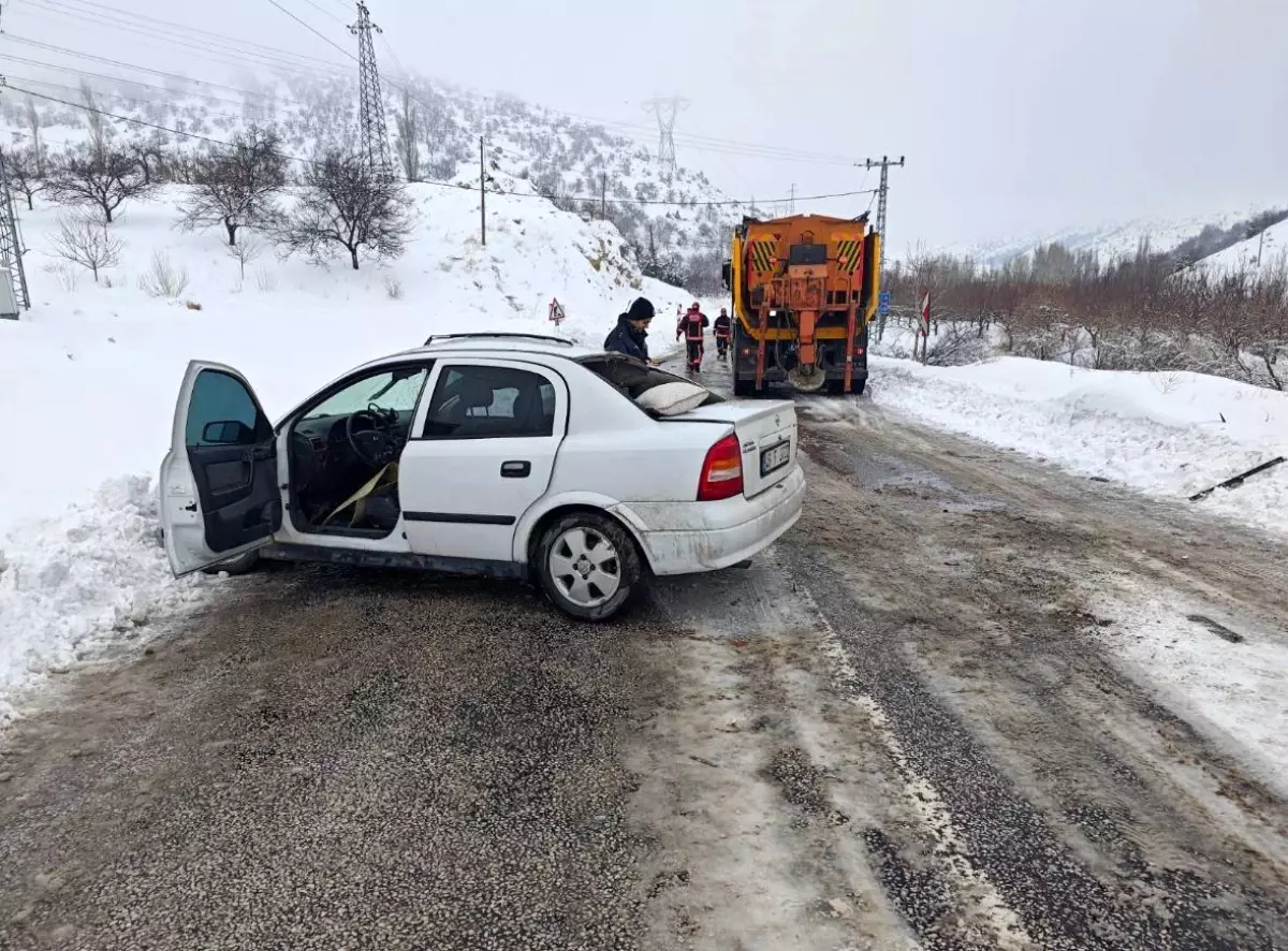 Malatya\'da Trafik Kazası: 1 Ölü, 5 Yaralı