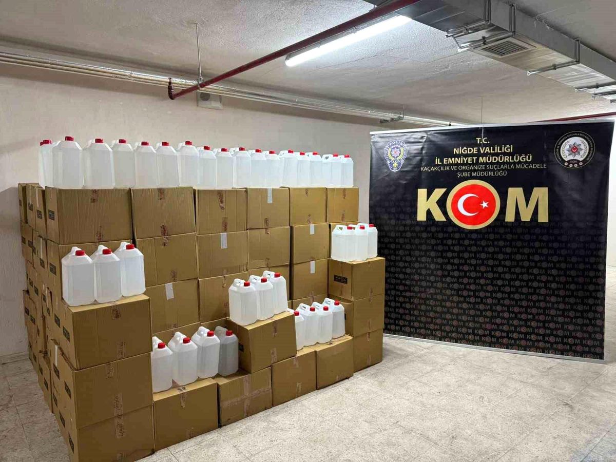 Niğde\'de 4 Bin Litre Etil Alkol Ele Geçirildi