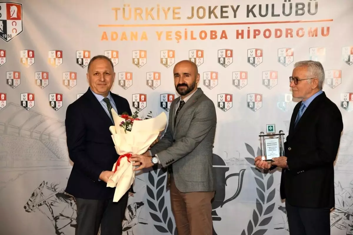 Osmaniye Belediye Başkanlığı Koşusu\'nu Silent Lightning Kazandı