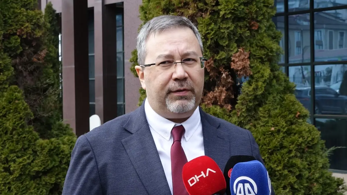 Prof. Dr. Akgün: Türkiye\'de 500 diri fayın yaklaşık 170\'i çalışılmış durumda