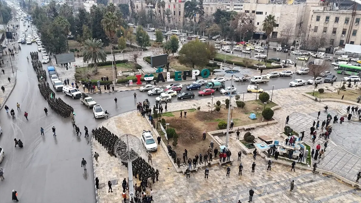 Halep\'te 300 Askerin Mezuniyet Töreni