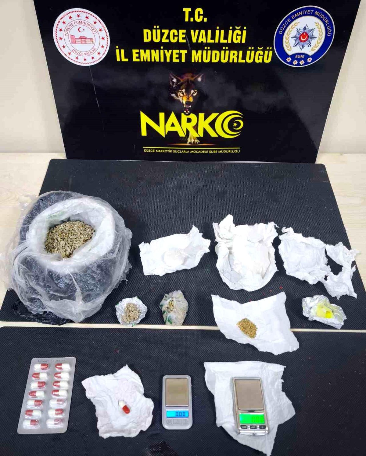Düzce\'de Uyuşturucu Ticareti Şüphelisi Tutuklandı