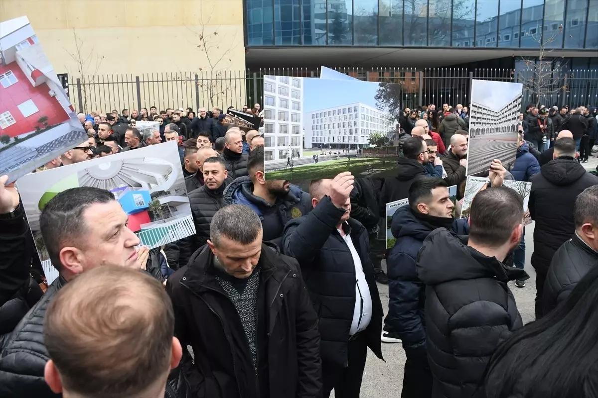 Tiran Belediye Başkanı Veliaj\'ın Gözaltı Süresi Uzatıldı