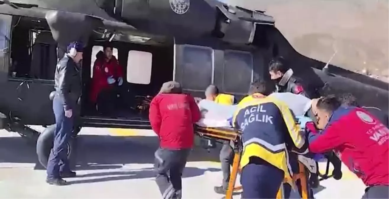 Kalp Krizi Geçiren Hasta Helikopterle İle Getirildi