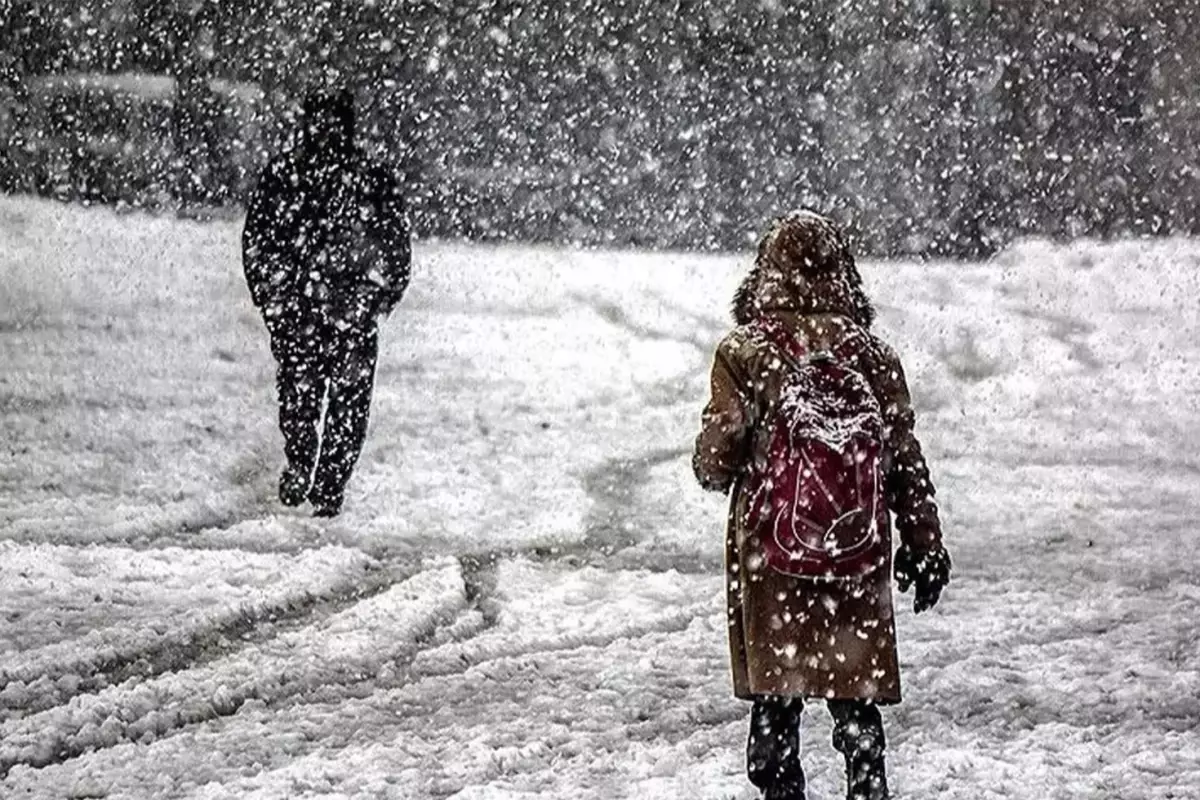 Kar yağışı nedeniyle bazı il ve ilçelerde eğitime ara verildi