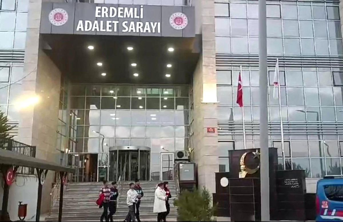 Mersin\'de Silahlı Tehdit ve Zarar Verme Tutuklaması