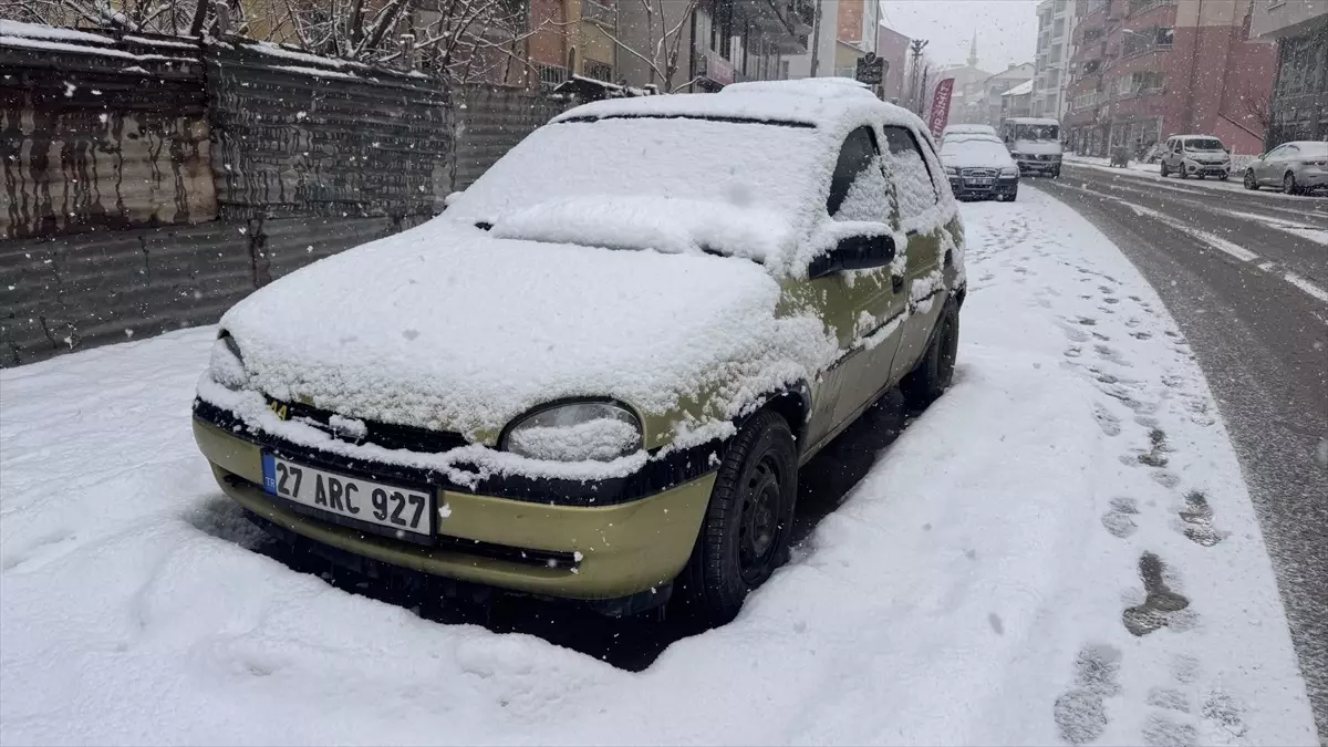 Muş\'ta Yoğun Kar Yağışı