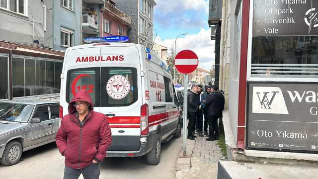 Şizofreni hastası koca, ayrı yaşadığı eşini tornavidayla 18 yerinden yaraladı