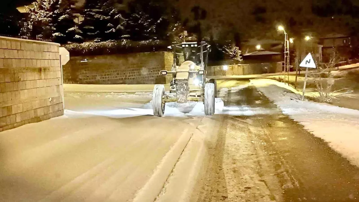 Talas Belediyesi Kış Çalışmalarına Ara Vermiyor