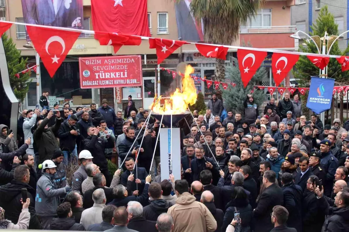 Türkeli\'de ilk doğalgaz yakıldı