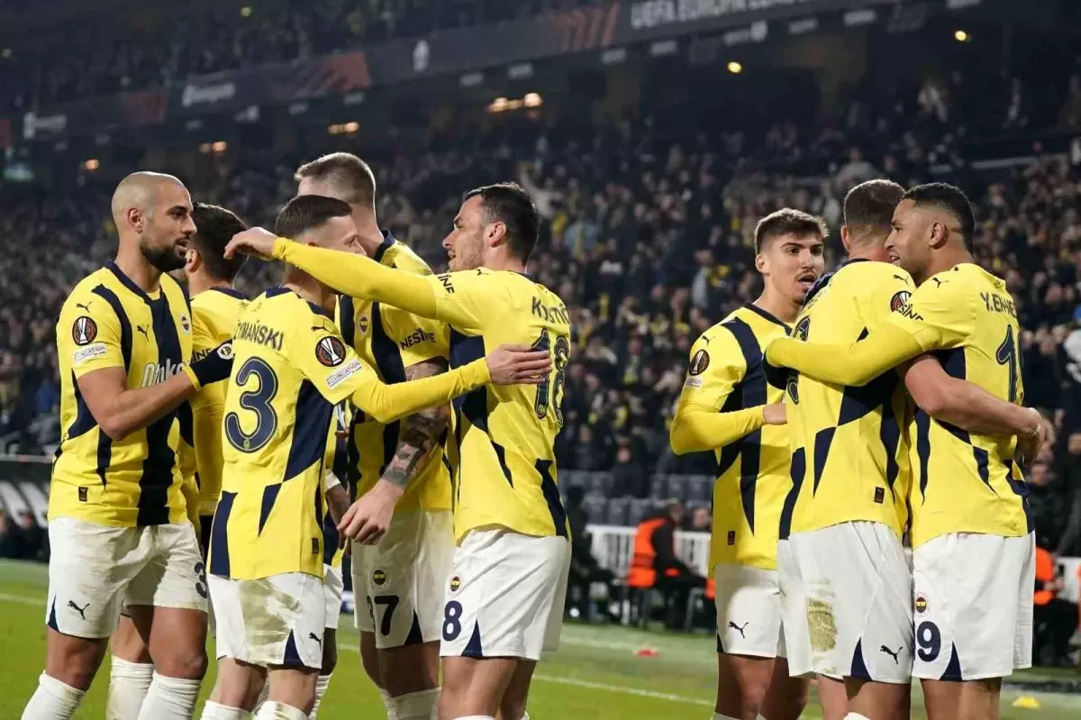 Fenerbahçe\'den Anderlecht\'e 3-0 Galibiyet