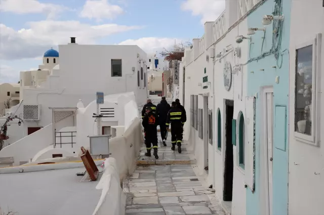 Yunanistan'da Anafiya Adası'nda da OHAL ilan edildi