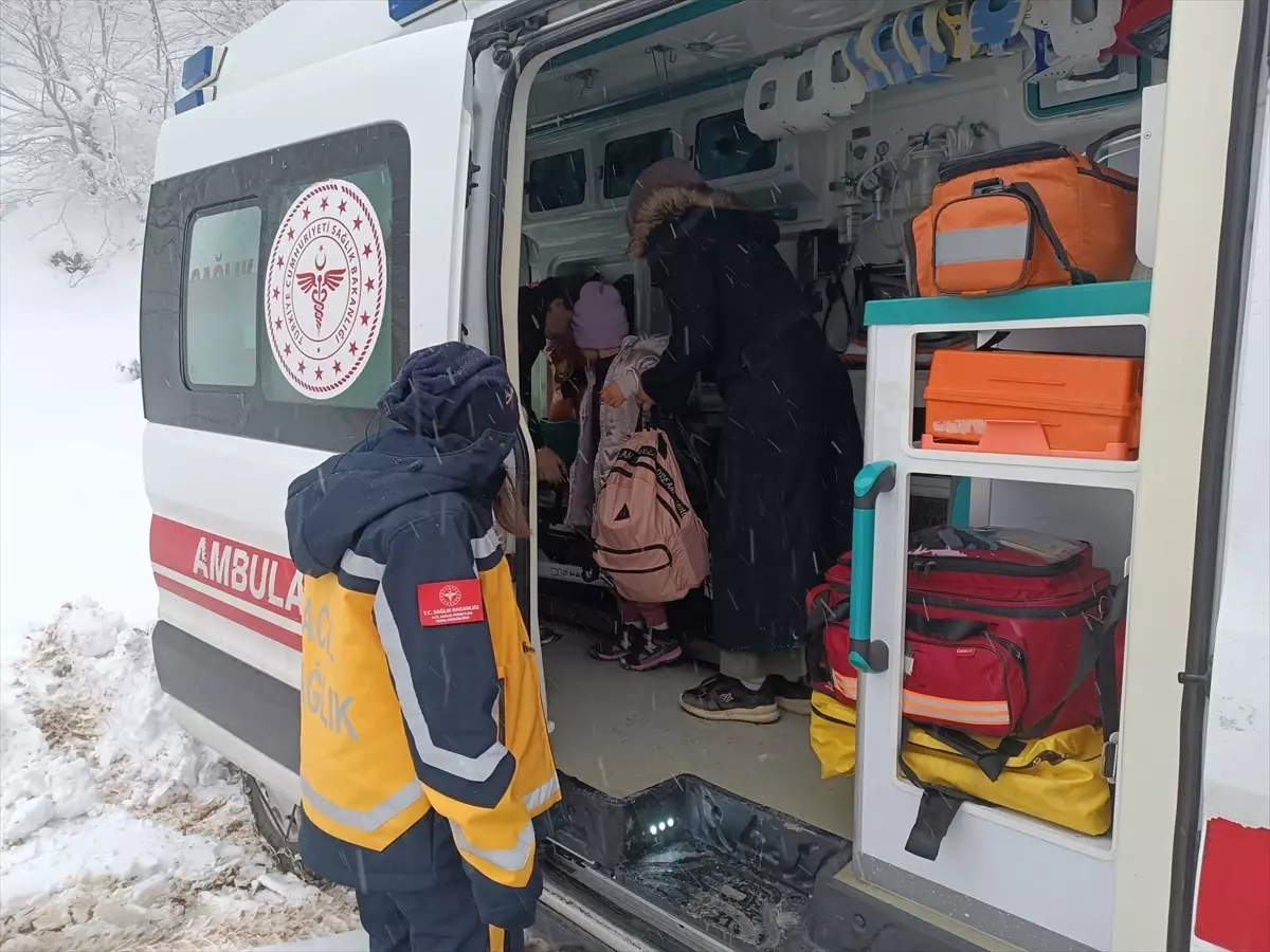 Kar Engeline Rağmen Sağlık Ekipleri İlaçta Uğraş Verdi