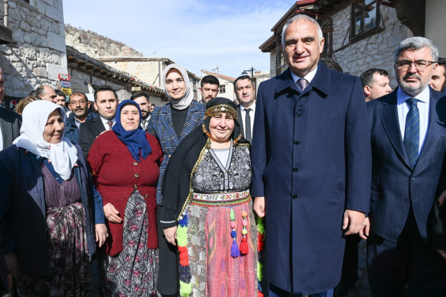 Bakan Ersoy'dan Kültür Yolu Festivali için açıklama: Diğer şehirler de dahil edilecek