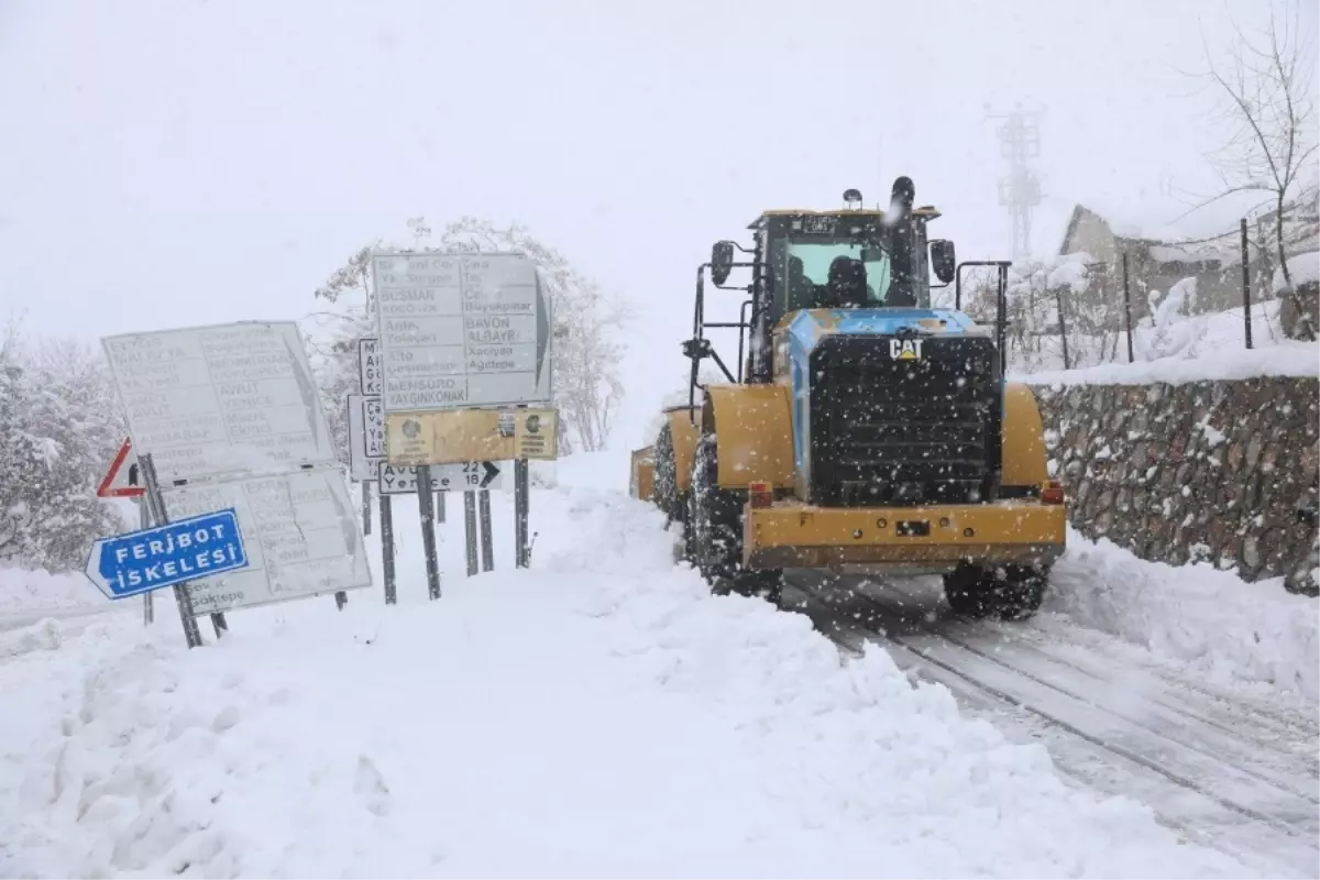 Diyarbakır\'da 181 Kırsal Mahallenin Yolu Açıldı