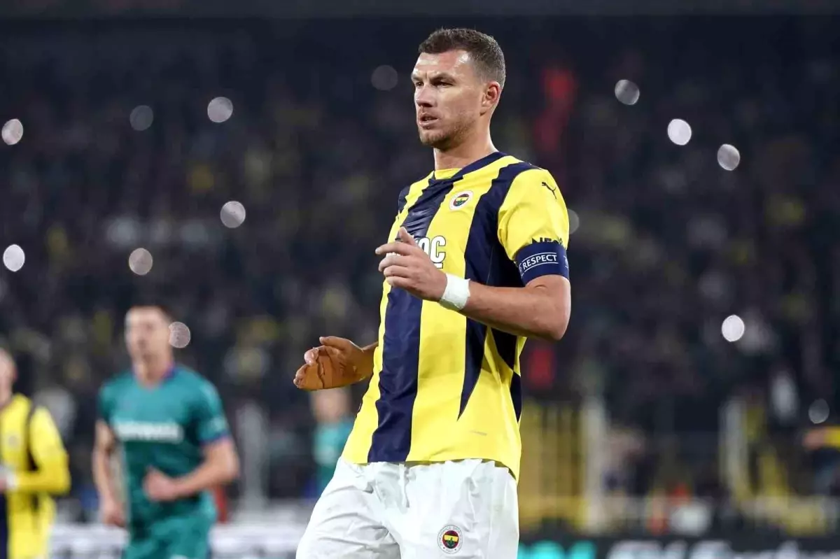 Dzeko\'nun Elinde Kırık, Kasımpaşa Maçında Oynayacak