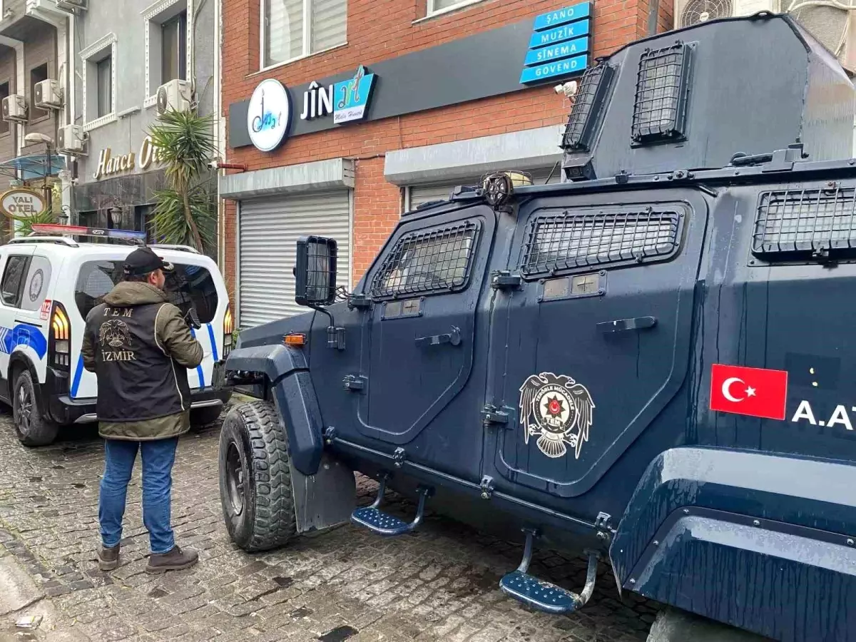 İzmir\'de PKK/KCK Operasyonu: 7 Gözaltı