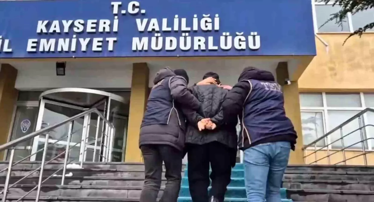 FETÖ Operasyonunda Eski Boydak Müdürü Gözaltına Alındı