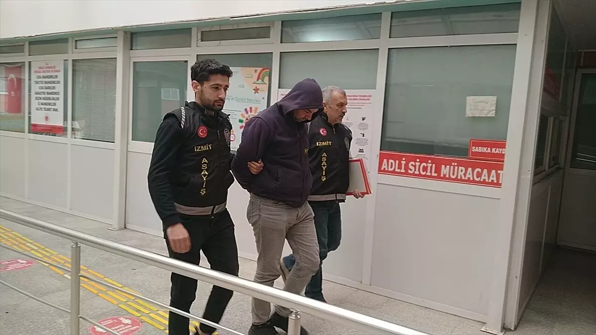 İzmit\'te Akü Hırsızlığı: 1 Milyon 300 Bin Lira Değerinde Mal Ele Geçirildi