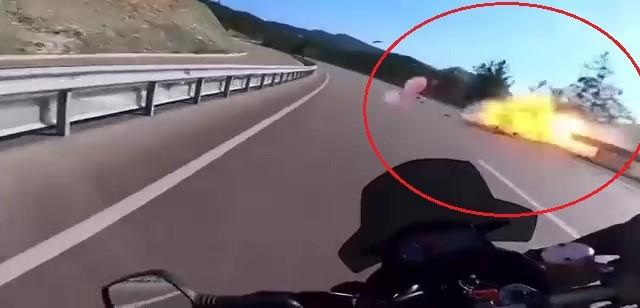 Polis memurunun hayatını kaybettiği motosiklet kazası kask kamerasında