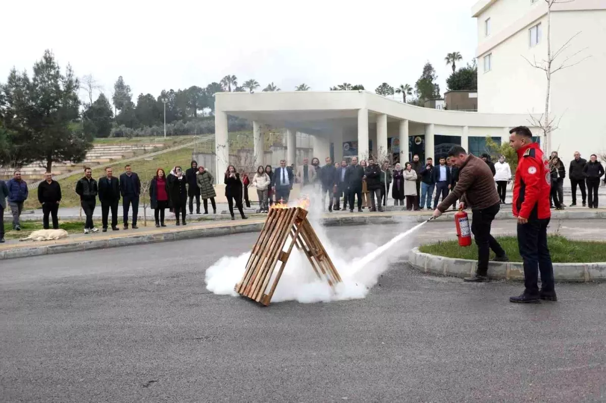 Mersin\'de Yangın Eğitimi Semineri Düzenlendi