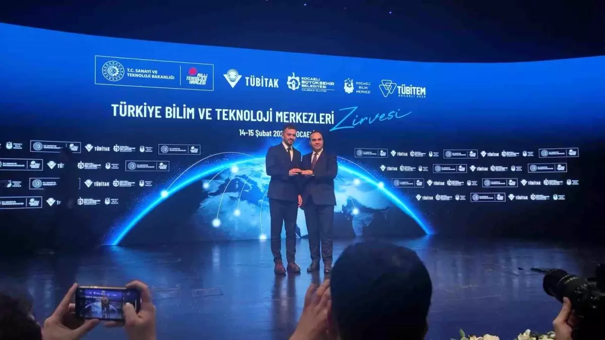 Kayseri Bilim Merkezi, TÜBİTEM 2025\'te \'Uzun Soluklu Emek\' Ödülü Aldı