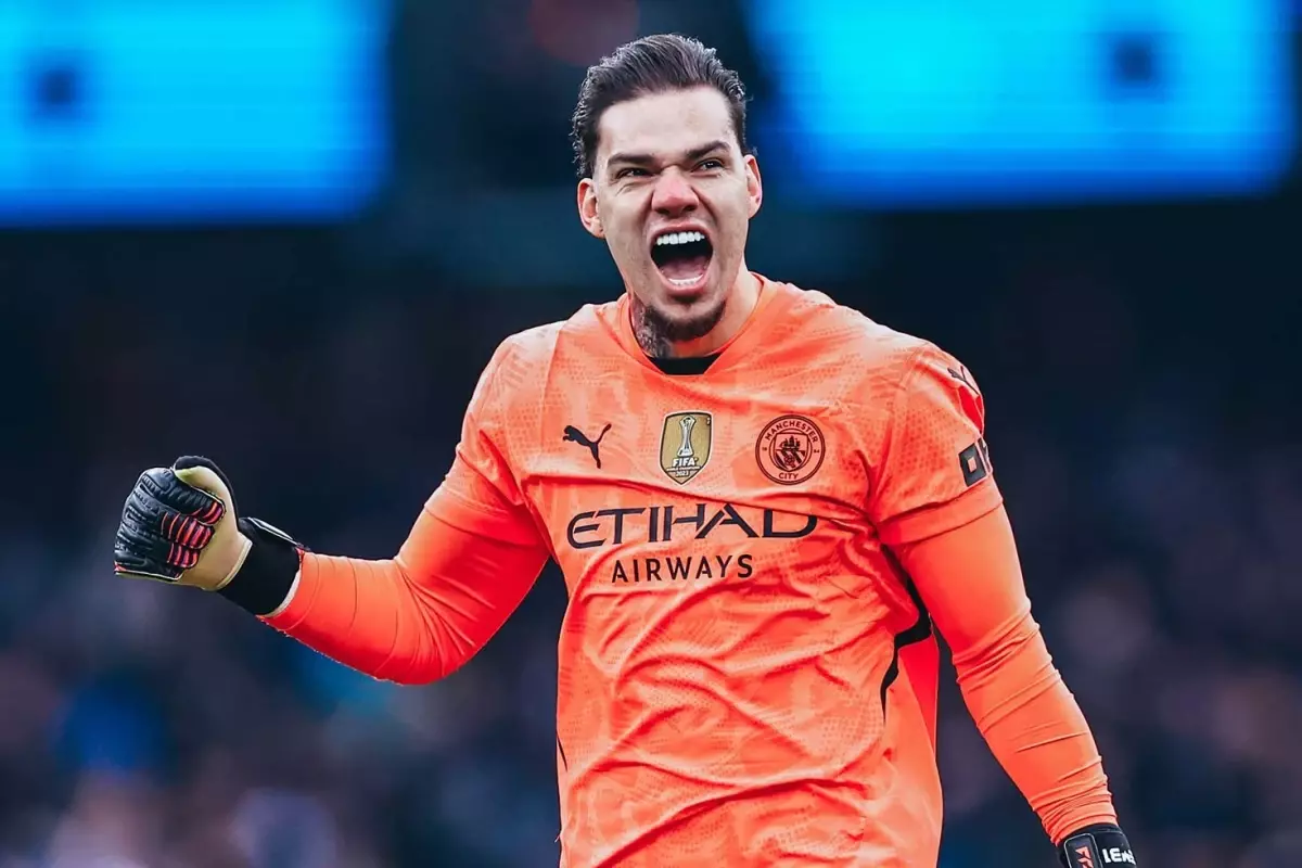 Bunu yapabilen başka kaleci yok: Ederson, Premier Lig tarihine geçti