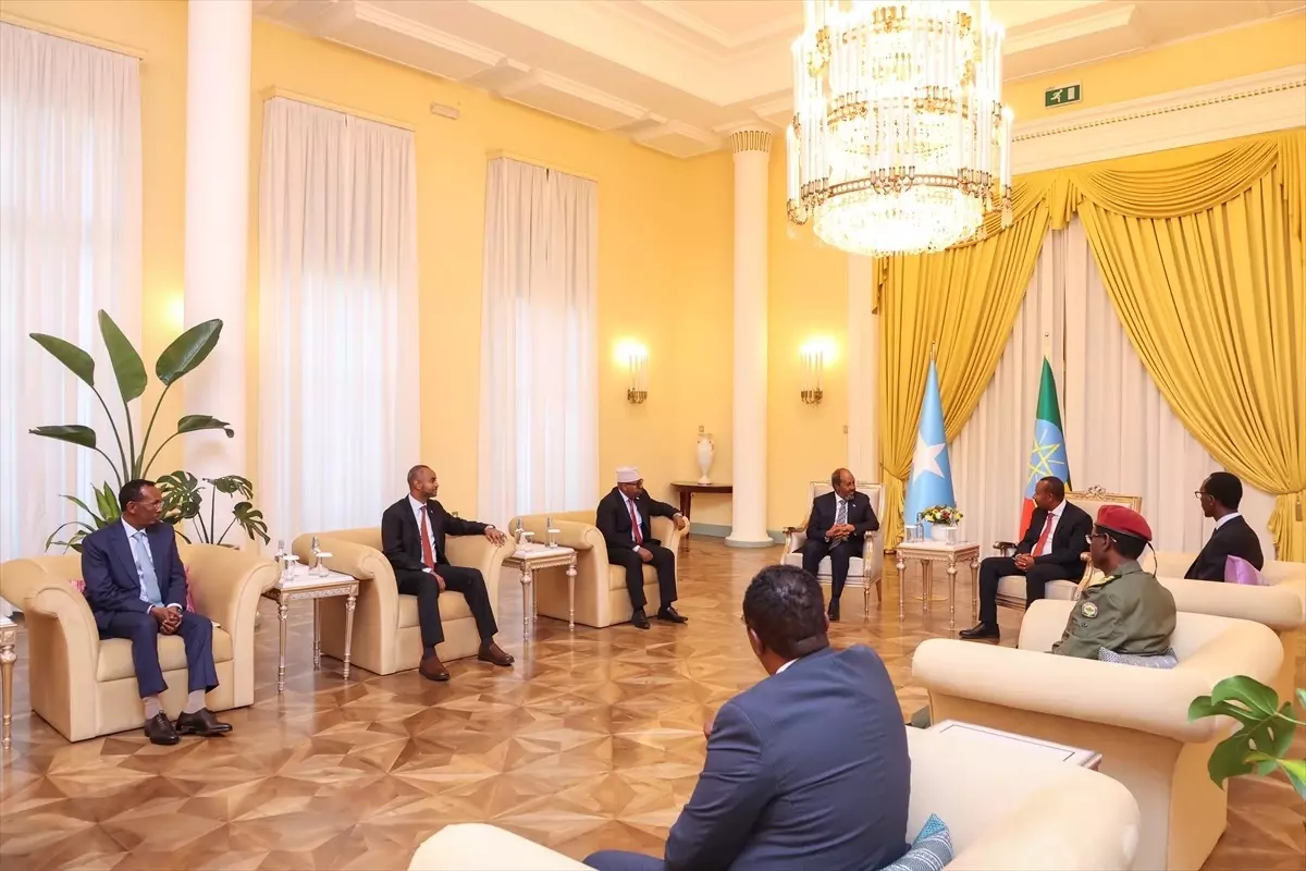 Etiyopya ile Somali liderleri Addis Ababa\'da görüştü