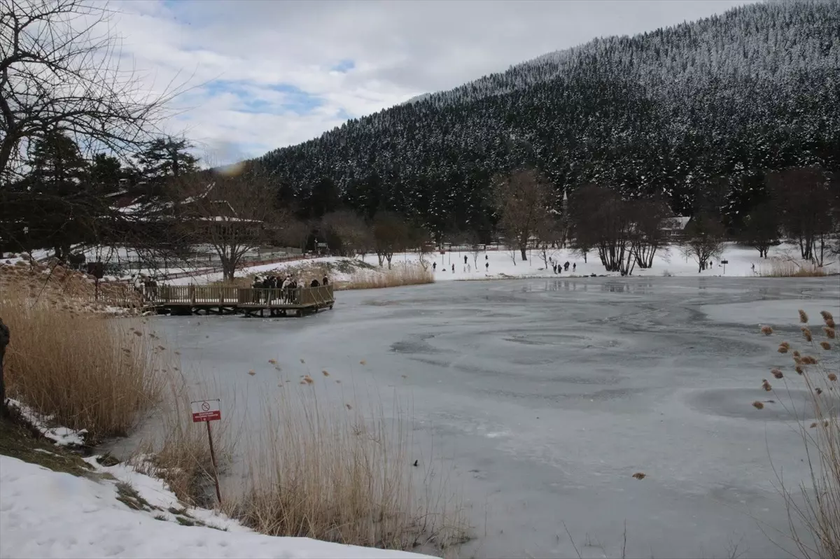 Gölcük Tabiat Parkı\'nda Kış Keyfi