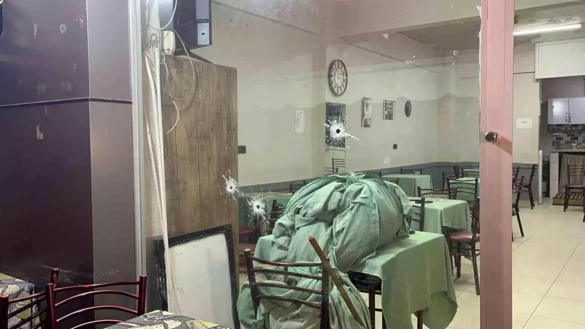 Bursa\'da Kahvehaneye Kurşun Sıkıldı