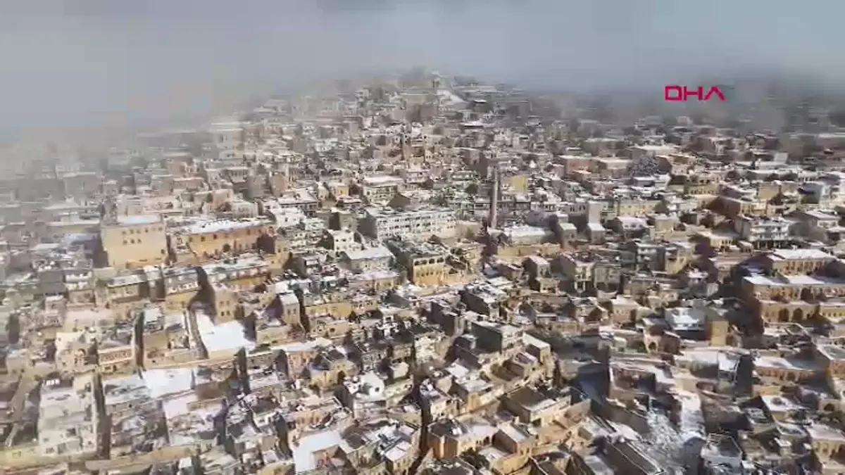 Mardin Kar Altında Tarihi Güzelliğiyle Beyaza Büründü