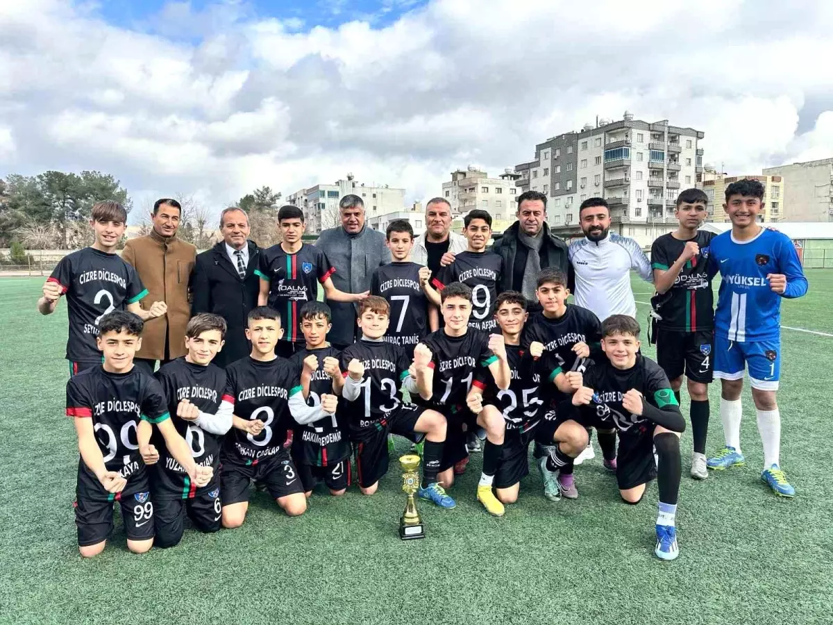 Cizre Dicle Spor U14 Ligi\'nde Namağlup Şampiyon